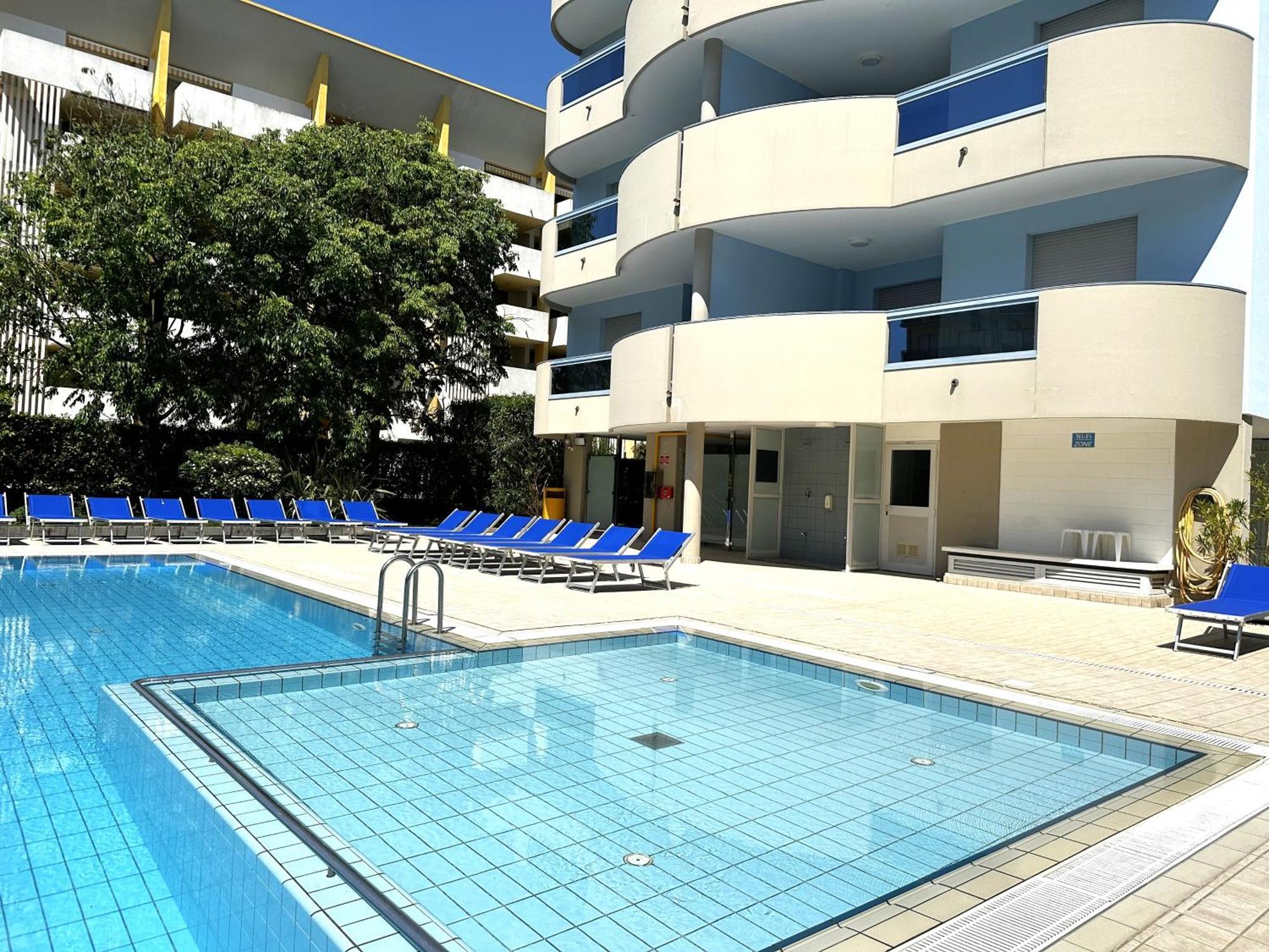 Residence Eurostar Bibione Exterior photo